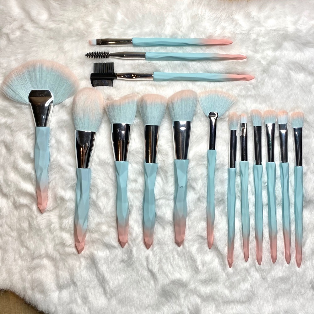 Ombre Face and Eye Brush Set